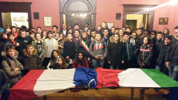 foto dei ragazzi all'incontro con il sindaco